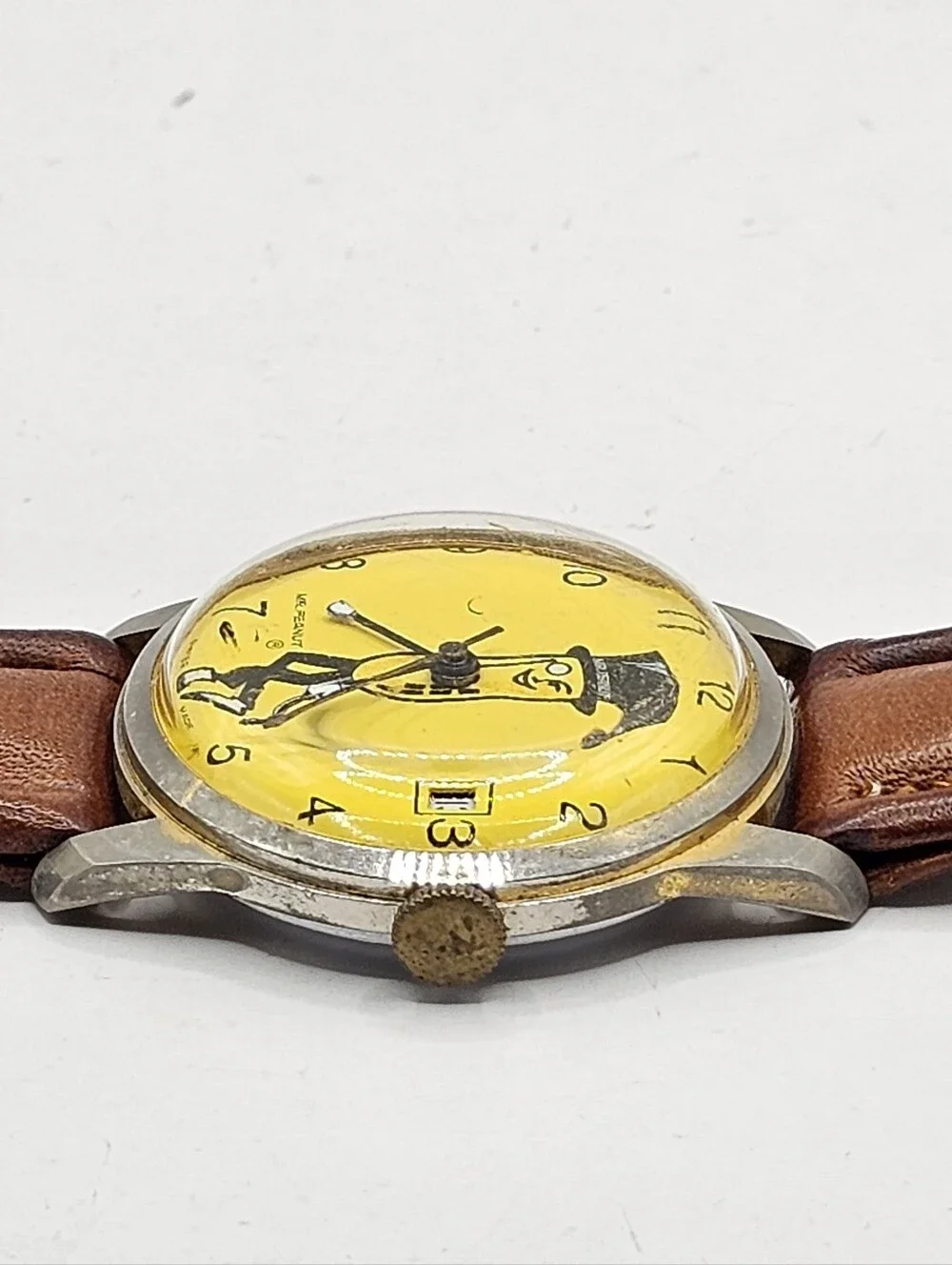 1970's Vintage Mr. Peanut Premium Swiss Watch Date Mechanical 34mm Running